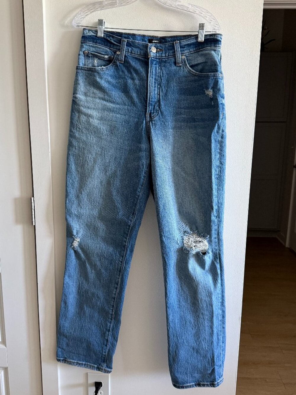 Express Modern Straight High Rise Distressed Jeans 10R Medium Wash